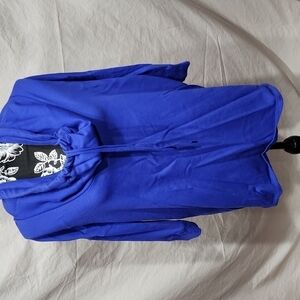 18/20 Roamans sweatshirt